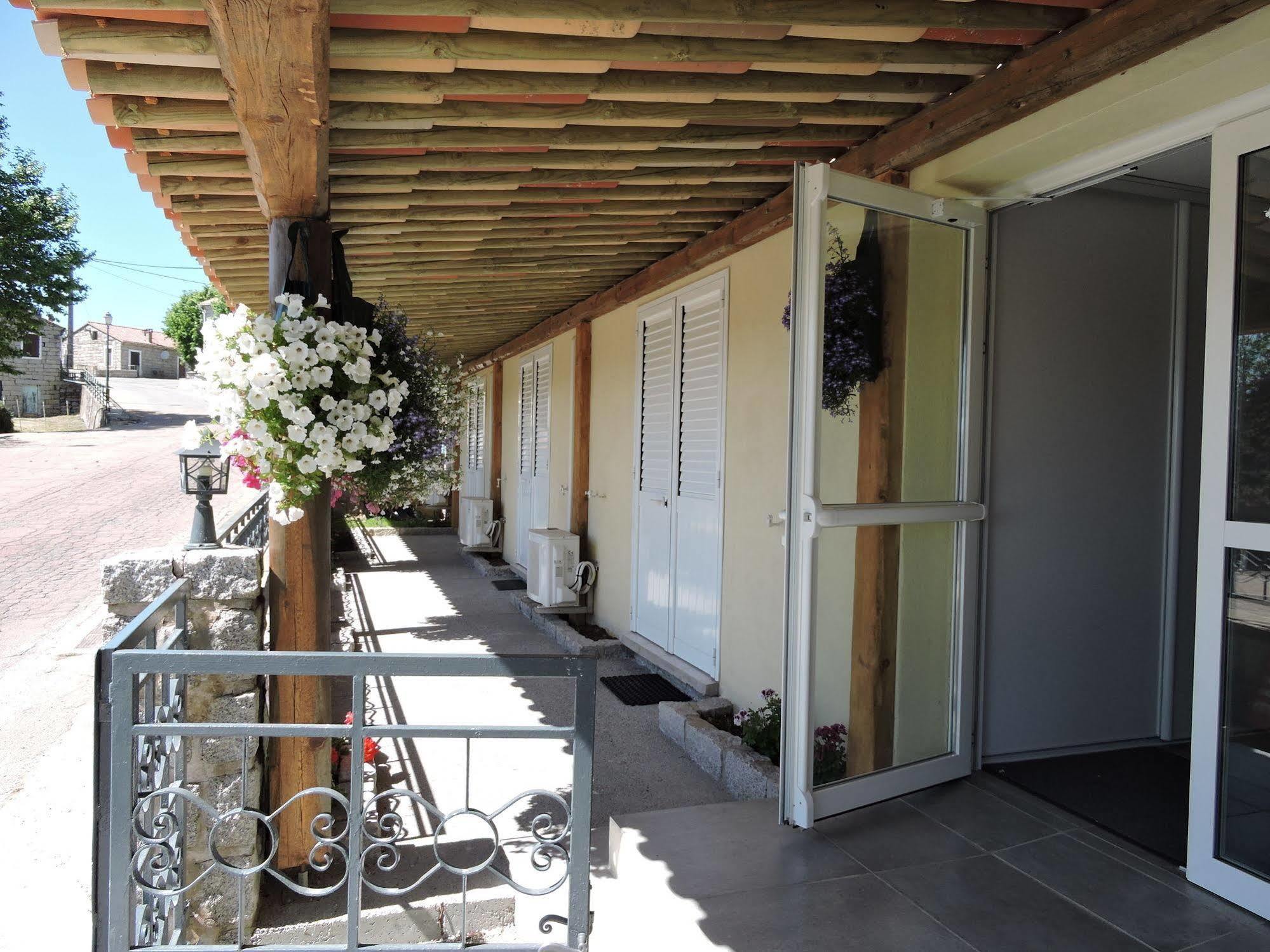 Hotel Clair De Lune Zonza Exterior photo